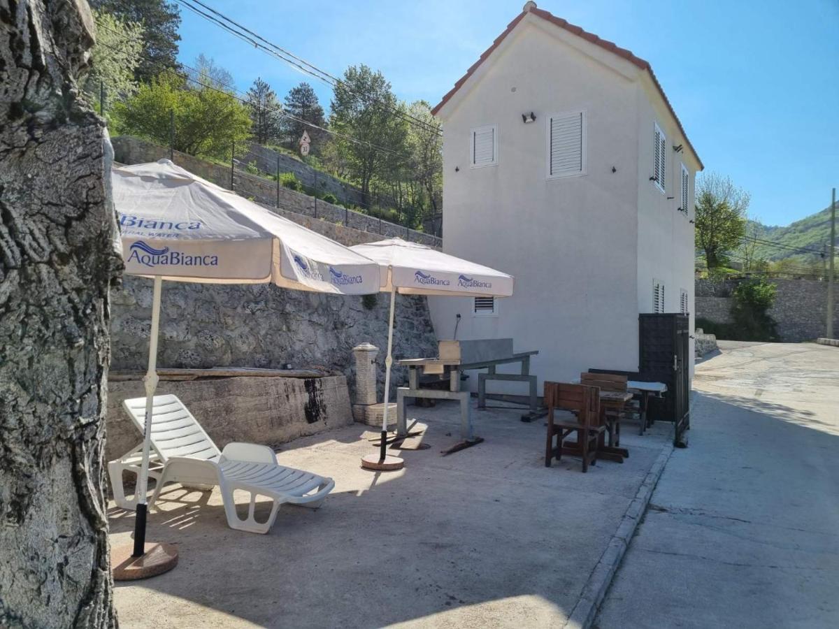 Ferienwohnung Porto Njegusi A1 Cetinje Exterior foto